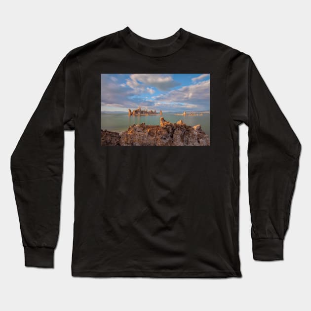 Mono Tufas Long Sleeve T-Shirt by jvnimages